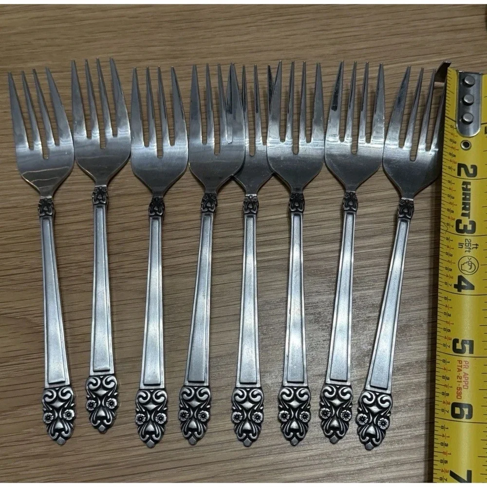 Vintage UNF476 Unknown Stainless Flatware Japan 70 Pc Set